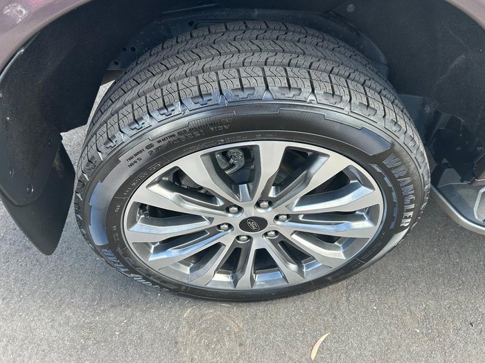 2023 Ford Everest Platinum