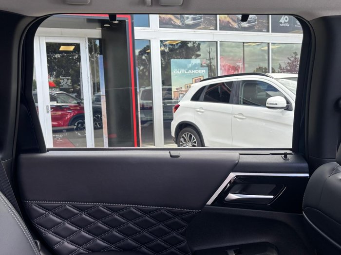 2024 Mitsubishi Outlander Exceed