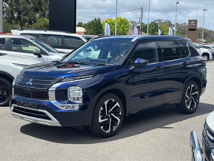 2024 Mitsubishi Outlander Exceed