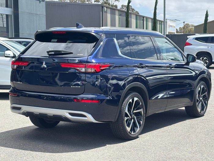 2024 Mitsubishi Outlander Exceed