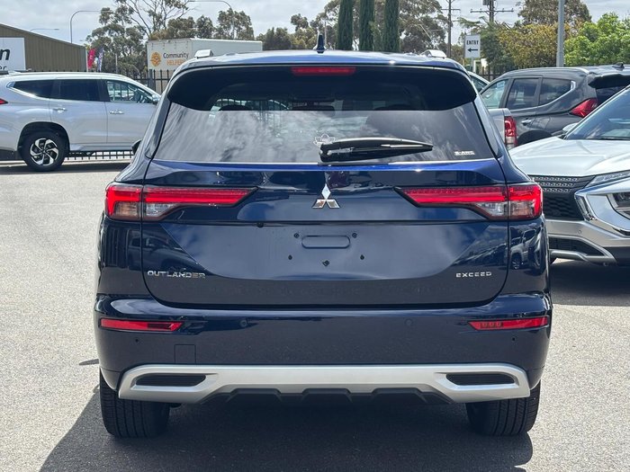 2024 Mitsubishi Outlander Exceed