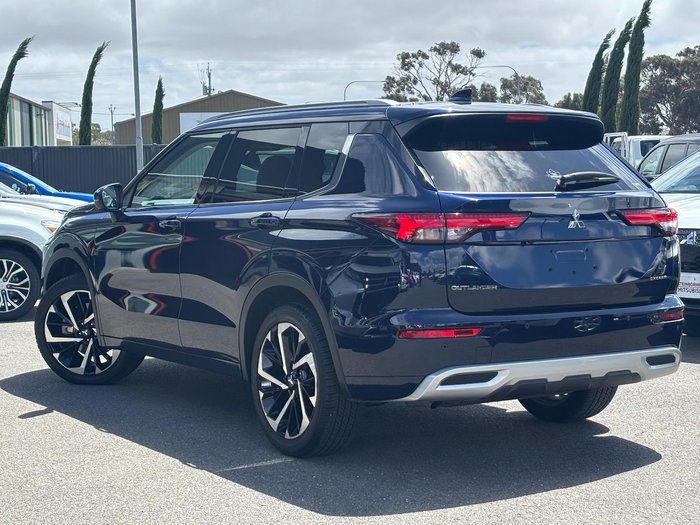 2024 Mitsubishi Outlander Exceed