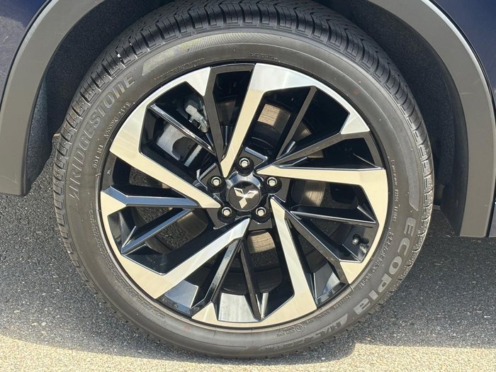 2024 Mitsubishi Outlander Exceed