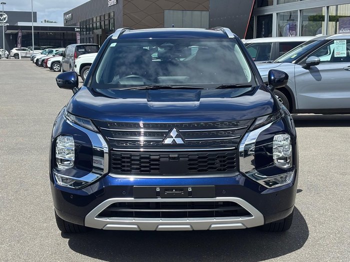 2024 Mitsubishi Outlander Exceed