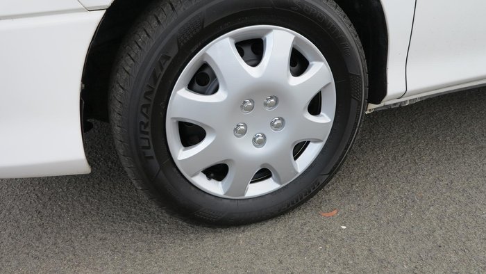 2003 Toyota Tarago GLi ACR30R Powder White