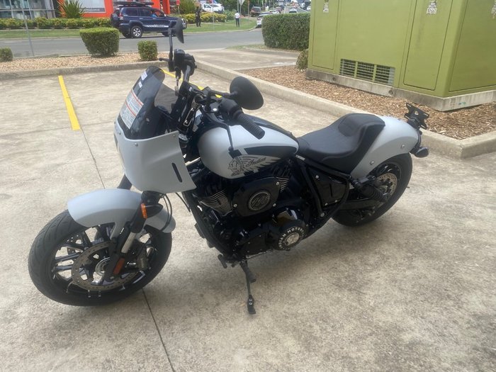 2025 Indian SPORT CHIEF GHOST WHITE METALLIC