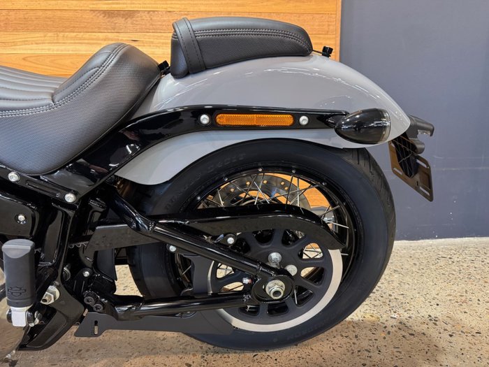 2025 Harley-davidson 2025 HARLEY-DAVIDSON 1700CC FXBB STREET BOB (117) CRUISER Grey