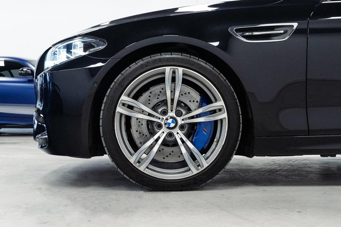 2016 BMW M5 F10 LCI Black