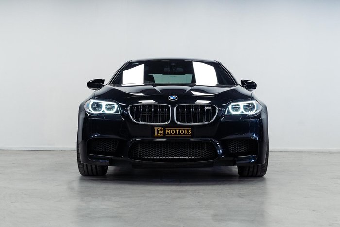 2016 BMW M5 F10 LCI Black