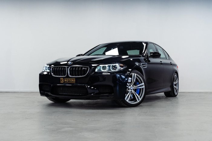 2016 BMW M5 F10 LCI Black