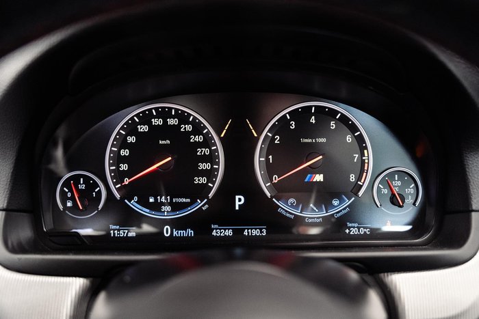 2016 BMW M5 F10 LCI Black