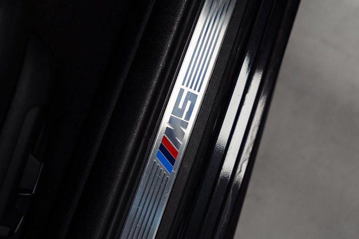 2016 BMW M5 F10 LCI Black
