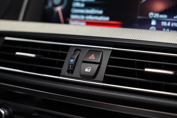 2016 BMW M5 F10 LCI Black