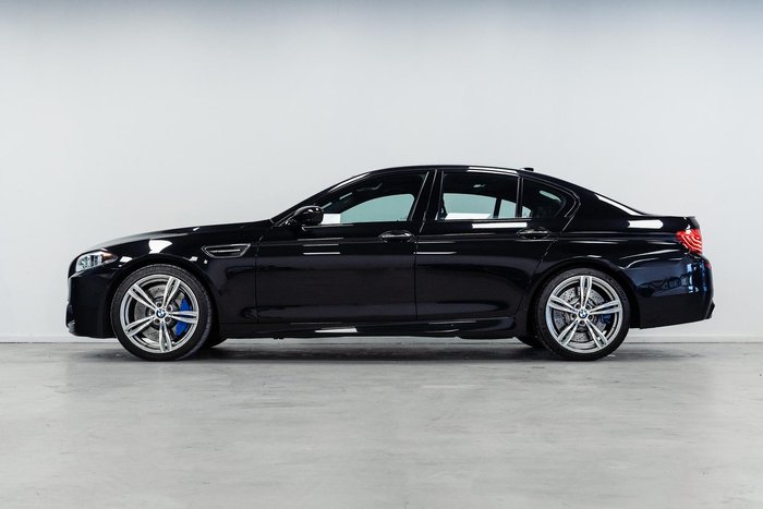 2016 BMW M5 F10 LCI Black