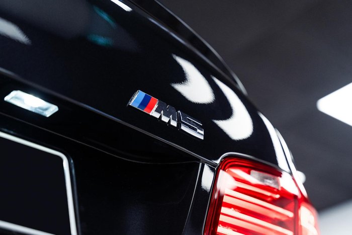 2016 BMW M5 F10 LCI Black