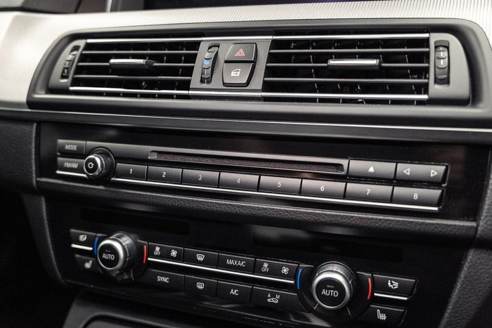 2016 BMW M5 F10 LCI Black