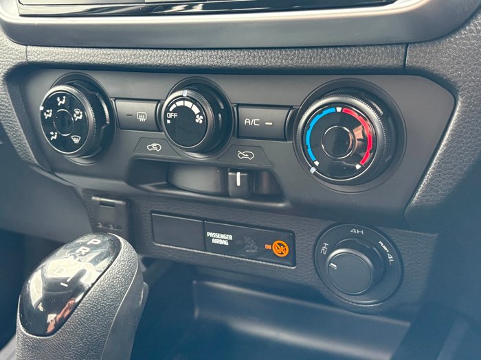 2024 Isuzu D-MAX LS-M