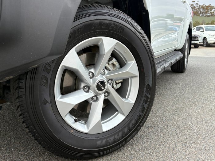 2024 Isuzu D-MAX LS-M