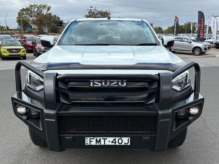 2024 Isuzu D-MAX LS-M