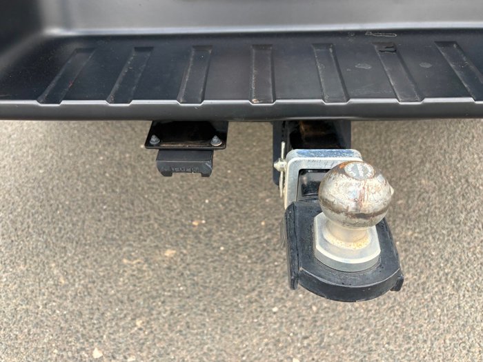 2024 Isuzu D-MAX LS-M