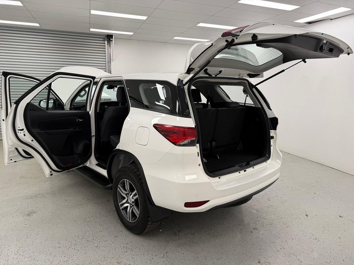 2024 Toyota Fortuner GX GUN156R 4X4 Dual Range Glacier White