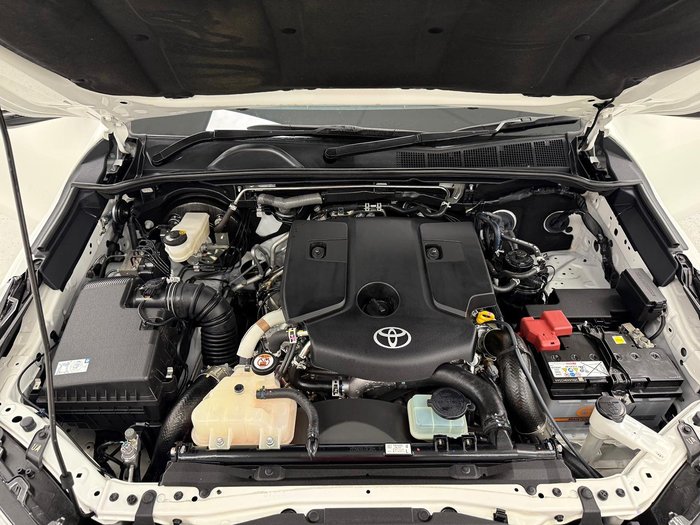 2024 Toyota Fortuner GX GUN156R 4X4 Dual Range Glacier White