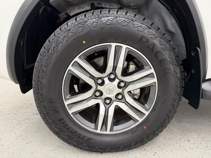 2024 Toyota Fortuner GX GUN156R 4X4 Dual Range Glacier White