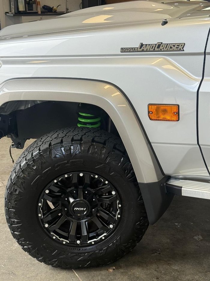 2023 Toyota Landcruiser GXL