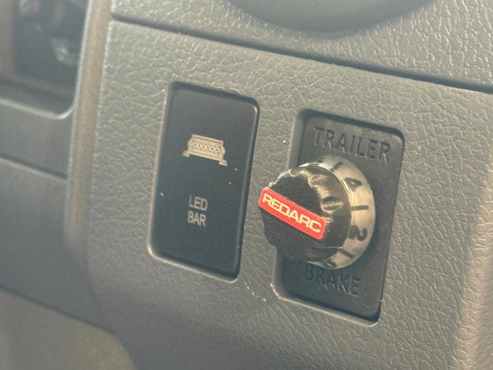 2023 Toyota Landcruiser GXL