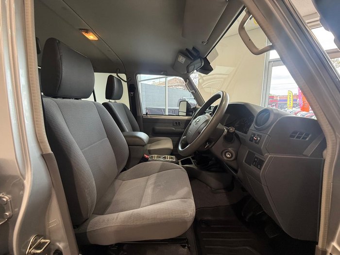 2023 Toyota Landcruiser GXL