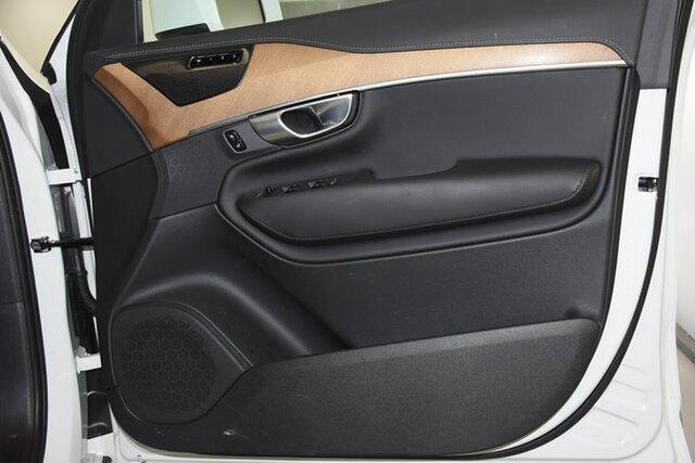 2023 Volvo XC90 Ultimate B5 Bright