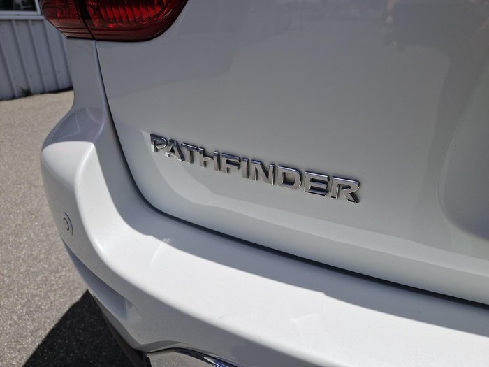 2017 Nissan Pathfinder Ti