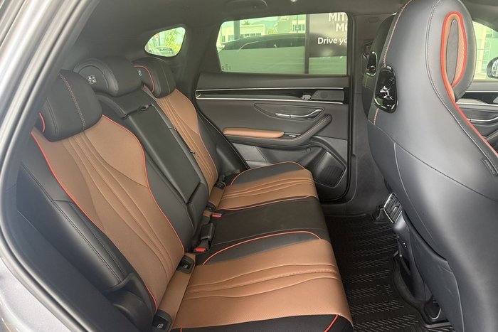 2025 BYD SEALION 6 Essential