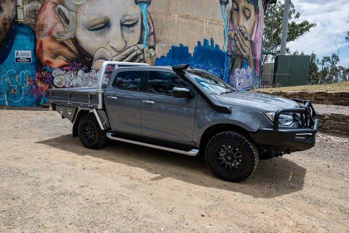 2025 Isuzu D-MAX LS-U