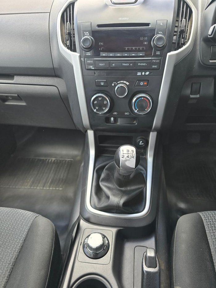 2013 Isuzu D-MAX LS-M