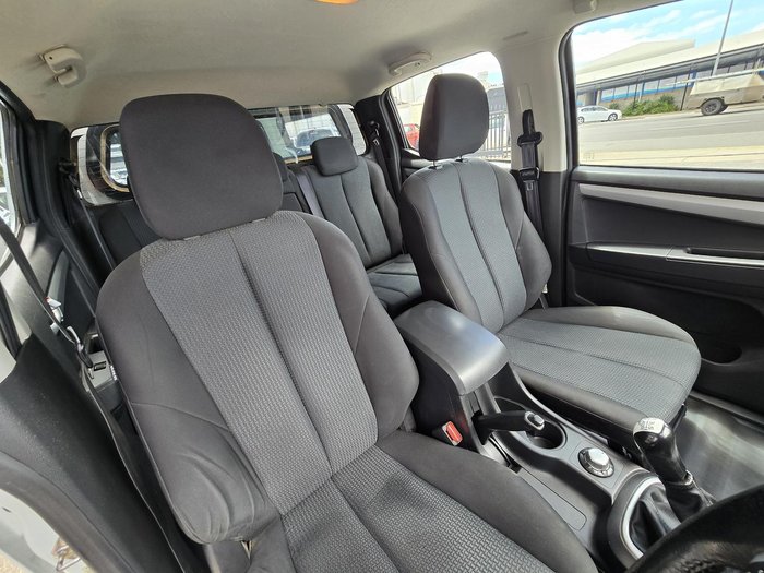 2013 Isuzu D-MAX LS-M