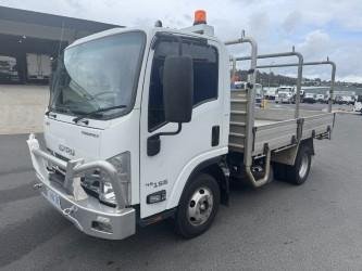 2017 Isuzu Npr 45 155