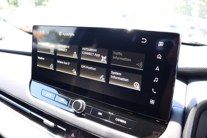 2025 Mitsubishi Outlander LS