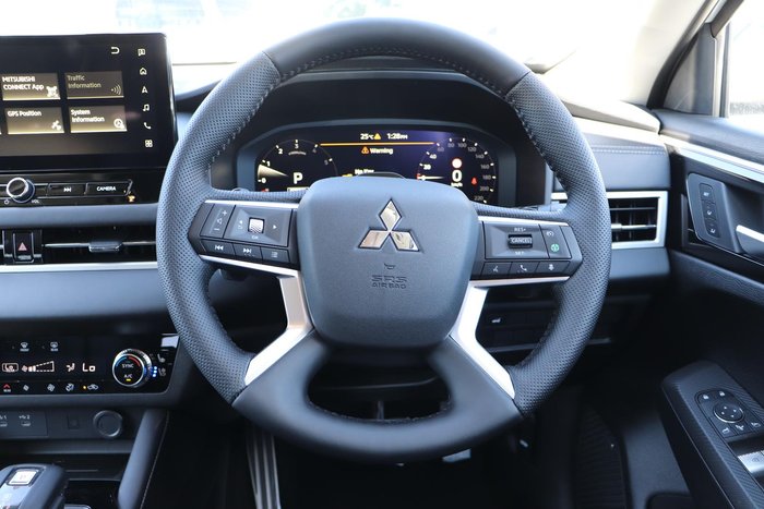 2025 Mitsubishi Outlander Exceed
