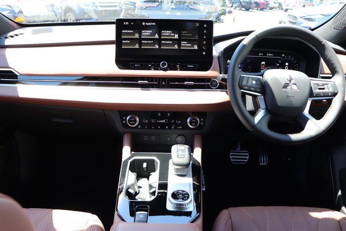 2025 Mitsubishi Outlander Exceed Tourer