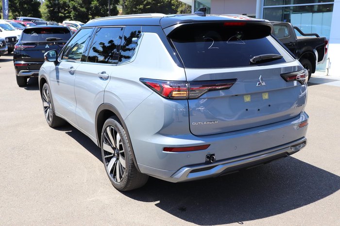 2025 Mitsubishi Outlander Exceed Tourer
