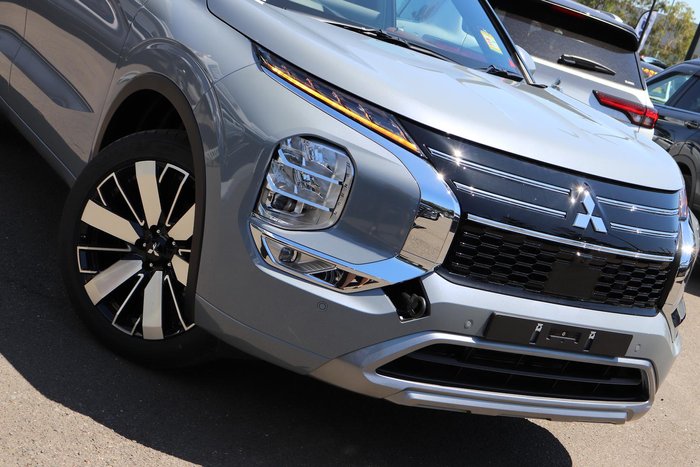 2025 Mitsubishi Outlander Exceed Tourer