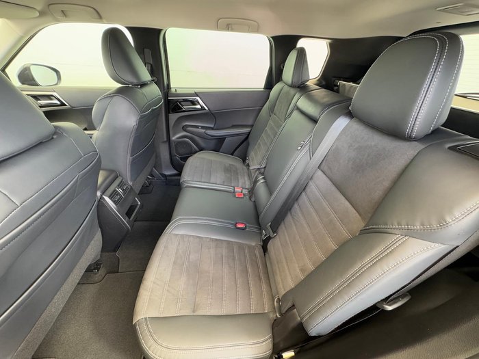 2023 Mitsubishi Outlander Aspire