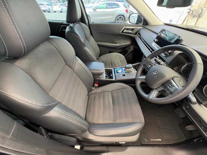 2023 Mitsubishi Outlander Aspire