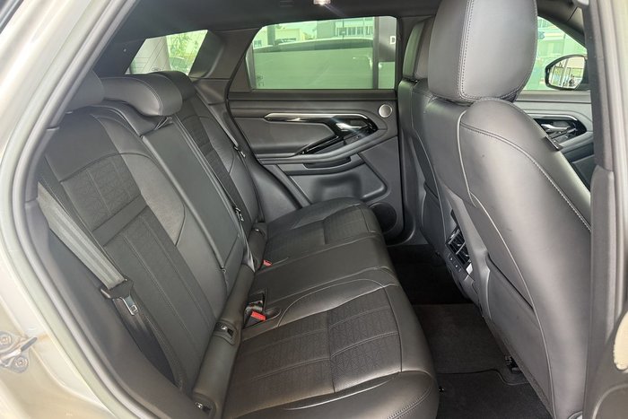 2023 Land Rover Range Rover Evoque P300e Dynamic HSE