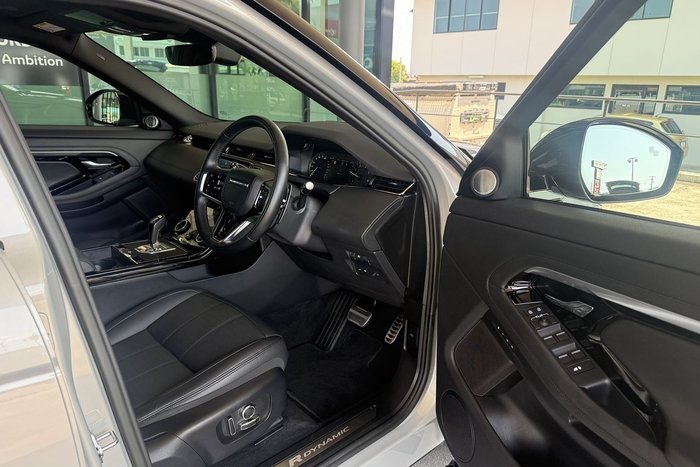 2023 Land Rover Range Rover Evoque P300e Dynamic HSE