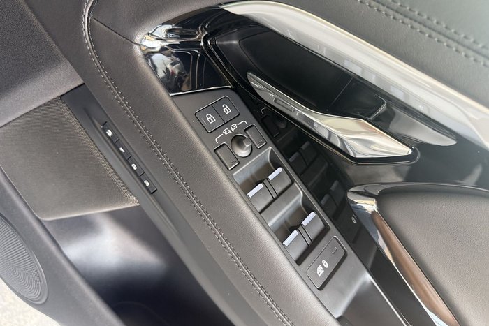 2023 Land Rover Range Rover Evoque P300e Dynamic HSE
