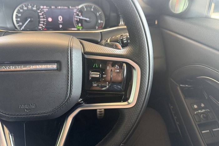 2023 Land Rover Range Rover Evoque P300e Dynamic HSE
