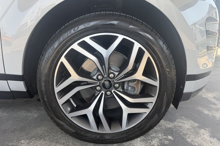2023 Land Rover Range Rover Evoque P300e Dynamic HSE