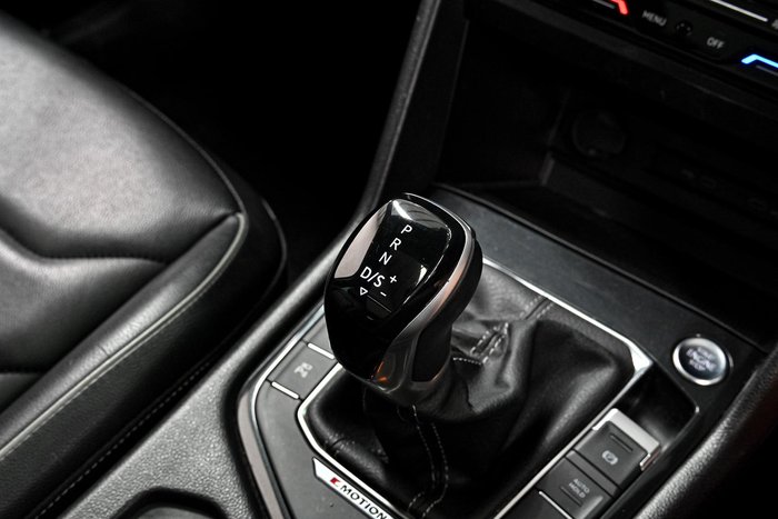 2021 Volkswagen Tiguan 162TSI R-Line